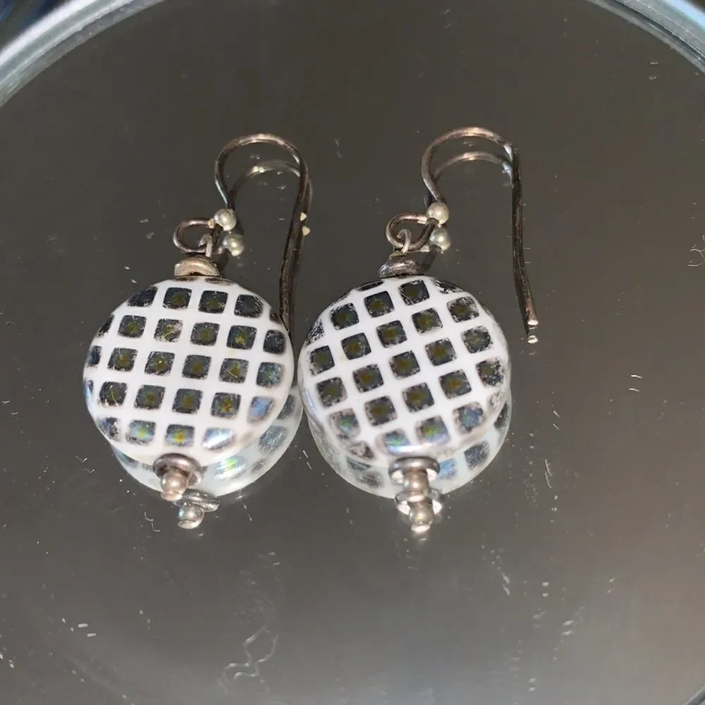 Unique round glass drop wire earrings‎